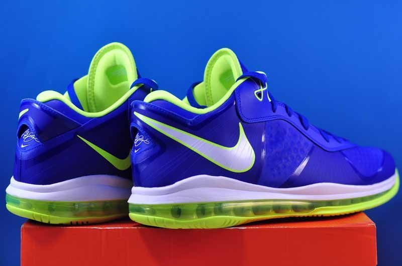 Кросівки Nike Lebron 8 V2 Low DN1581-400 DN1581-400 фото