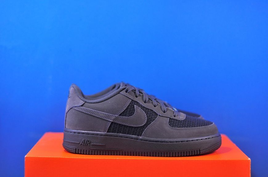 Кросівки Nike Air Force 1 Lv8 IO9736-001 IO9736-001 фото