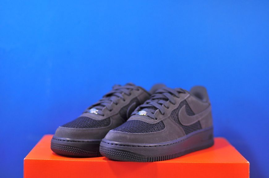 Кросівки Nike Air Force 1 Lv8 IO9736-001 IO9736-001 фото