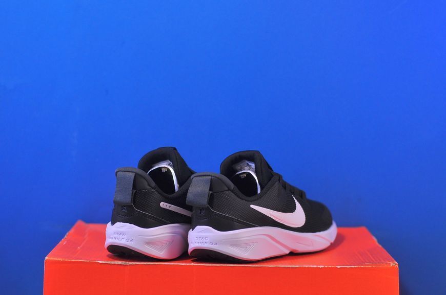 Кросівки Nike Star Runner 4 Nn DX7614-001 DX7614-001 фото