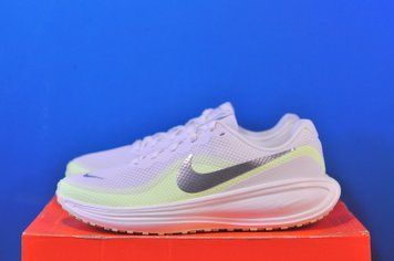 Кросівки Nike Revolution 8 HJ8485-100 HJ8485-100 фото