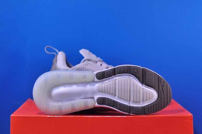 Кросівки Nike Wmns Air Max 270 FB8485-001 FB8485-001 фото