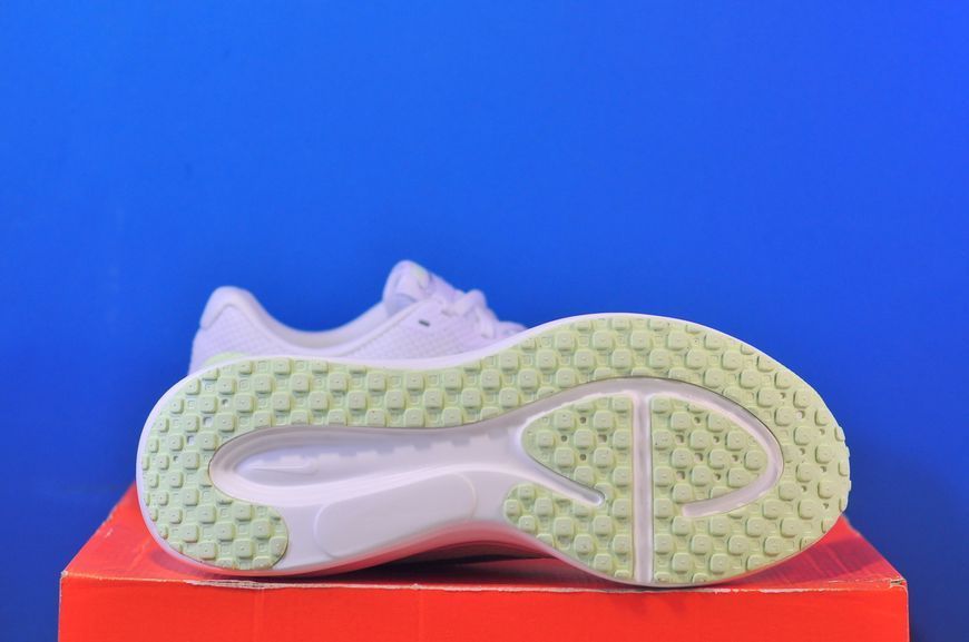 Кросівки Nike Revolution 8 HJ8485-100 HJ8485-100 фото