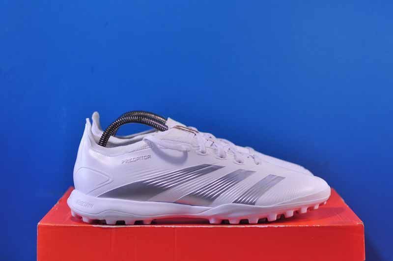 Сороконіжки Adidas Predator League L TF IE2613 IE2613 фото