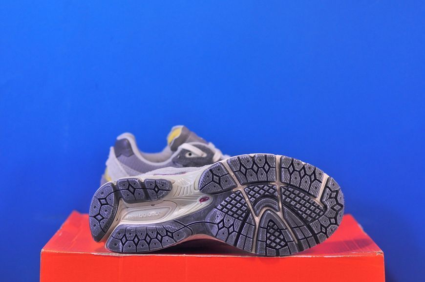 Кросівки New Balance Protection Pack 2002R Grey M2002RDA M2002RDA фото