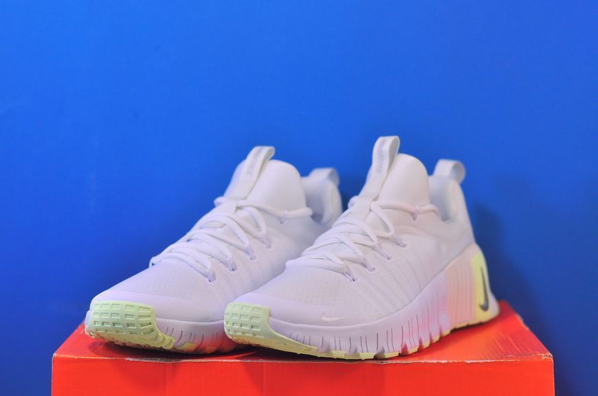 Кросівки Nike Free Metcon 6 FJ7126-108 FJ7126-108 фото