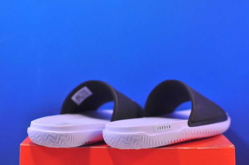 Тапочки Nike Jordan Jumpman Slide FQ1598-010 FQ1598-010 фото