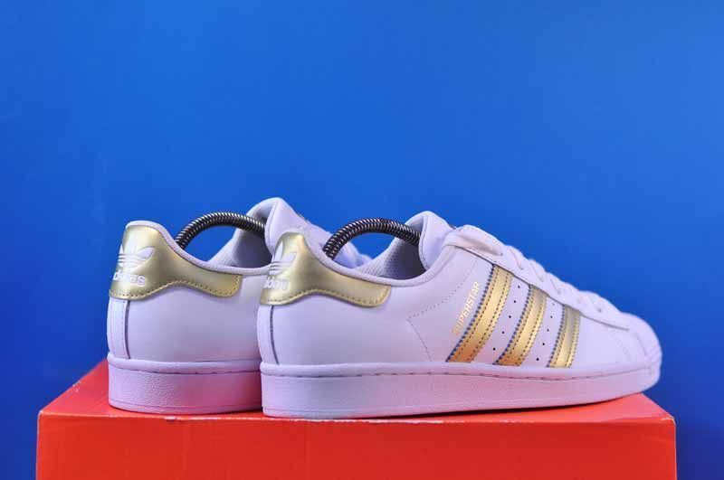 Кросівки Adidas Superstar FX7483 FX7483 фото