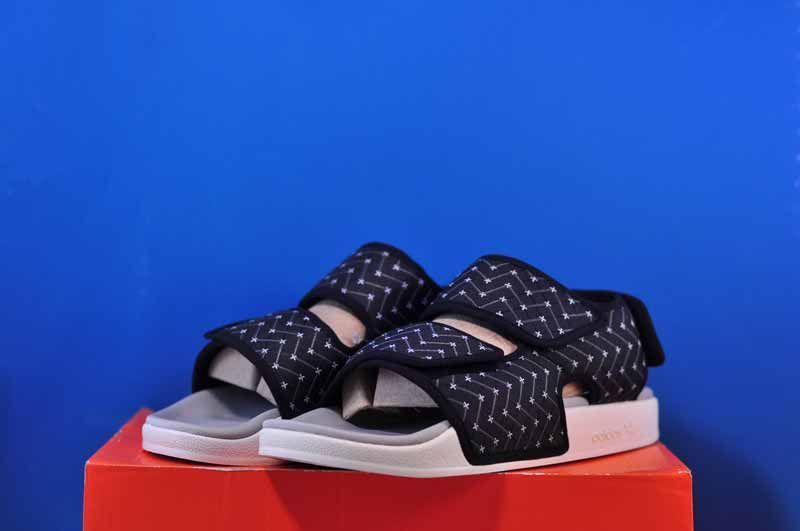 Сандалі Adidas Adilette 3.0 EF6772 EF6772 фото