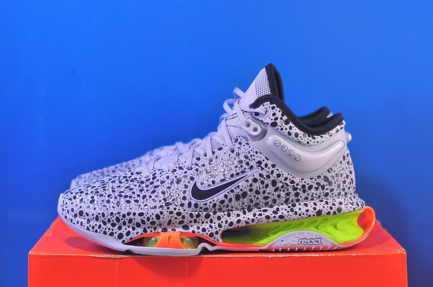 Кросівки Nike G.T. Jump 2 Electric Basketball Shoes FV1285-900