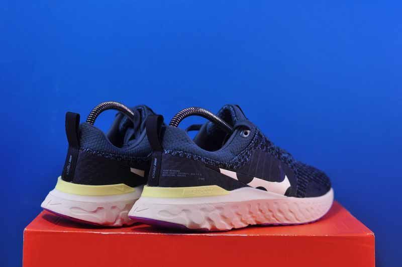 Кросівки Nike React Infinity 3 Green DZ3014-300 DZ3014-300 фото