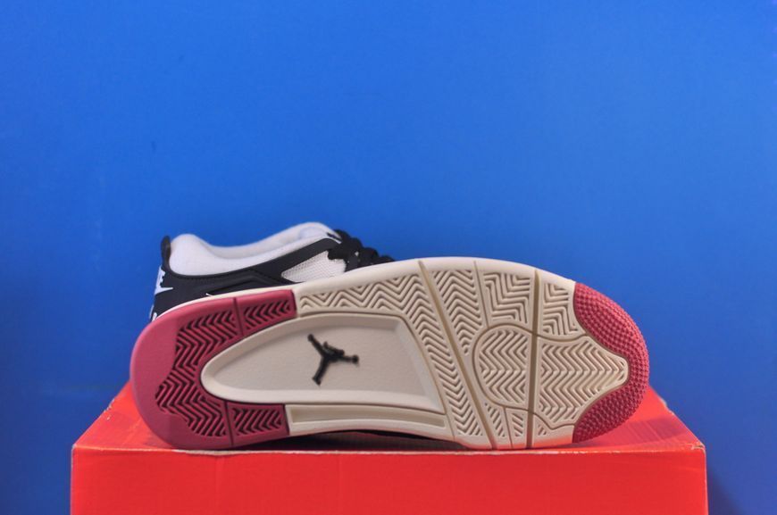 Кросівки Nike Air Jordan 4 Rm Black/White FQ7939-100 фото