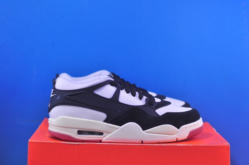 Кросівки Nike Air Jordan 4 Rm Black/White FQ7939-100 фото