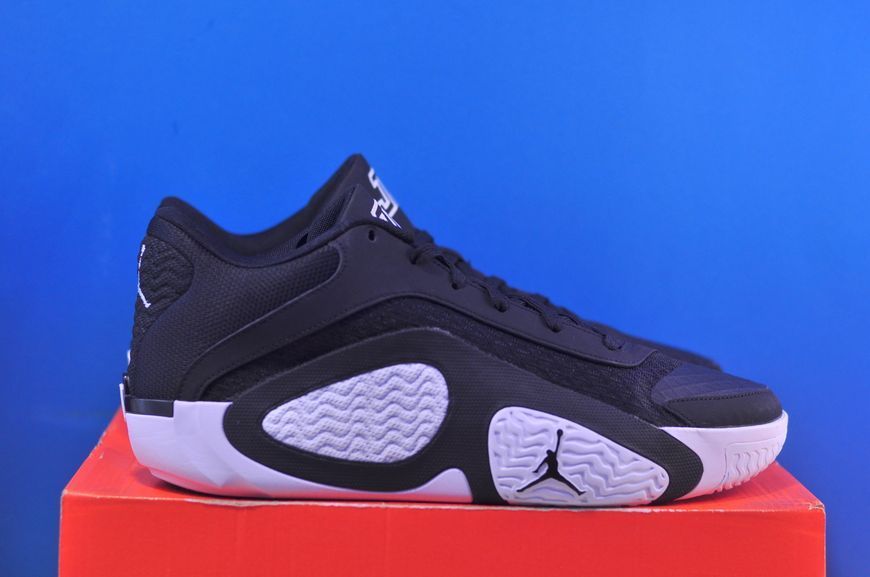 Кросівки Nike Air Jordan Tatum 2 FQ7629-001 фото