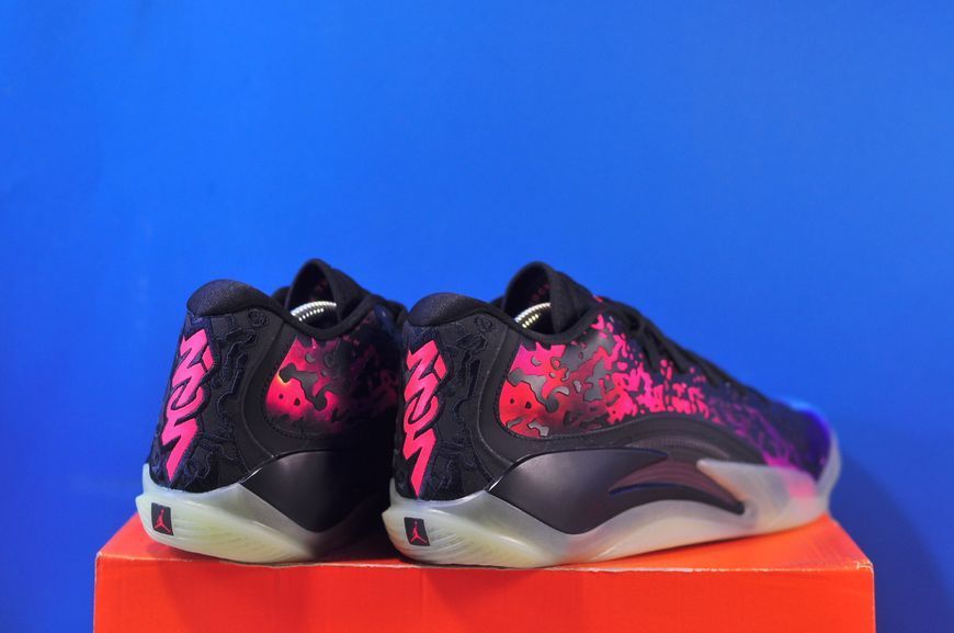 Кросівки Nike Air Jordan Zion 3 Black/Violet DR0675-006 DR0675-006 фото