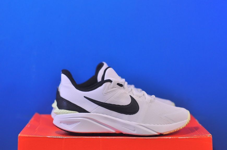 Кросівки Nike Star Runner 4 DX7615-102 DX7615-102 фото