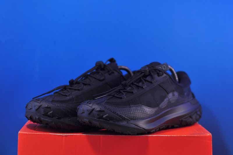 Кросівки Nike Acg Mountain Fly 2 Black DV7903-002 DV7903-002 фото