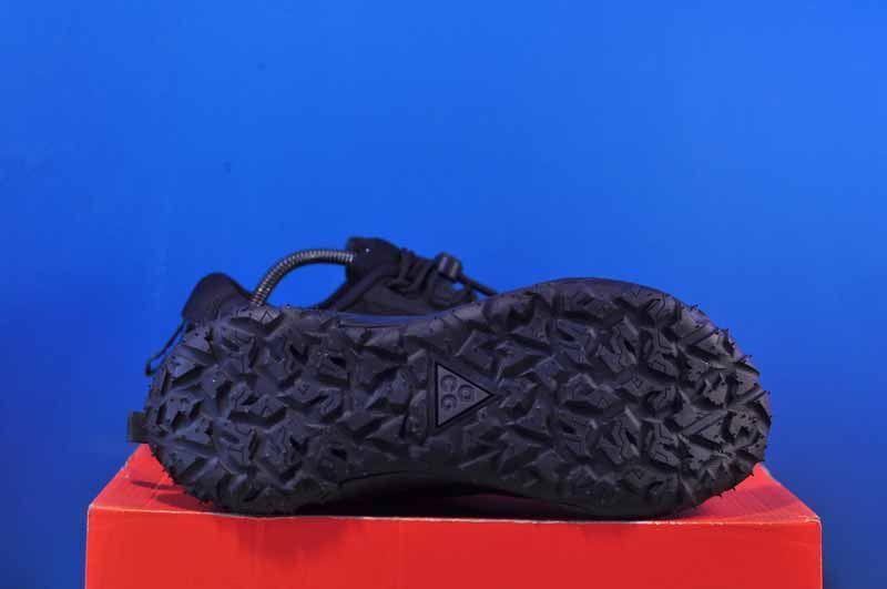 Кросівки Nike Acg Mountain Fly 2 Black DV7903-002 DV7903-002 фото