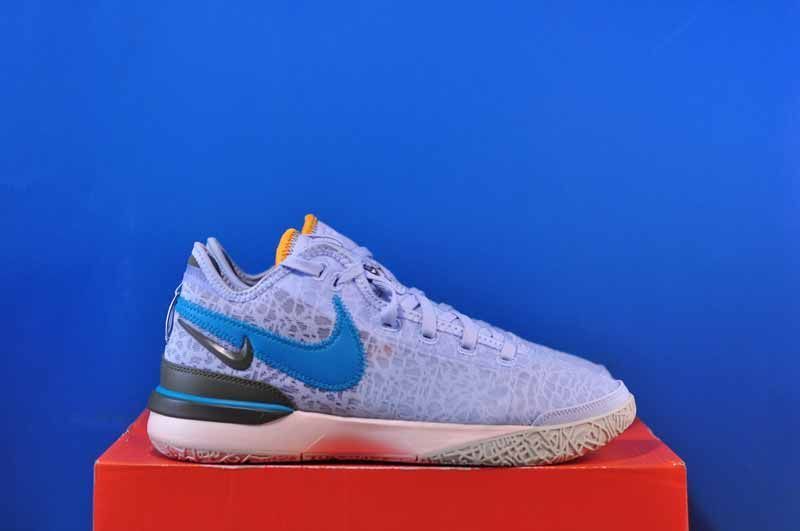 Кросівки Nike Zoom LeBron NXXT Gen DR8784-400 DR8784-400 фото