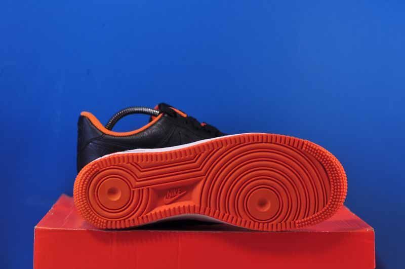 Кросівки Nike Air Force 1 Low '07 PRM Halloween DC8891-001 DC8891-001 фото Кросівки Nike Air Force 1 Low '07 PRM Halloween DC8891-001 DC8891-001 фото