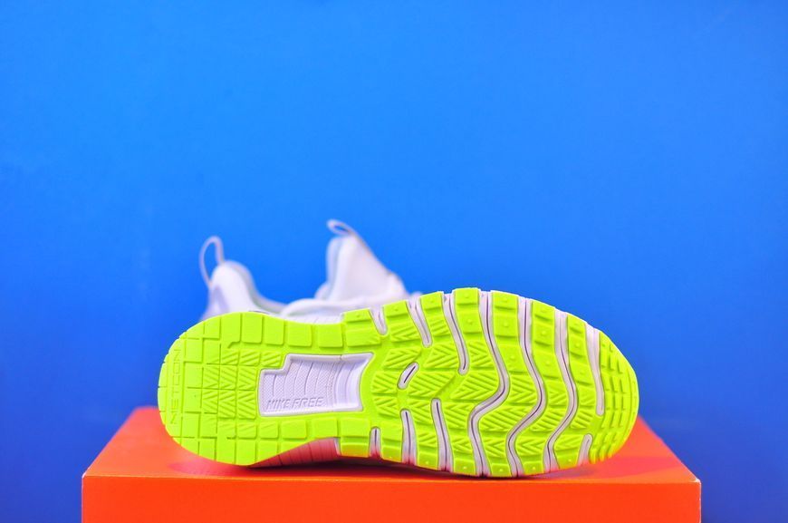 Кросівки Nike Free Metcon 6 IO9604-100 IO9604-100 фото