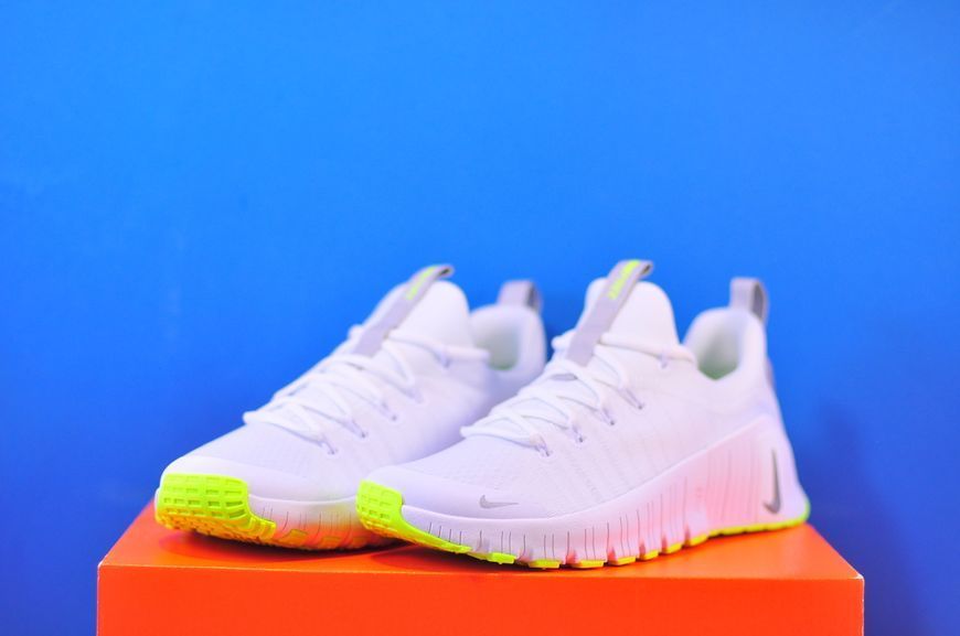 Кросівки Nike Free Metcon 6 IO9604-100 IO9604-100 фото