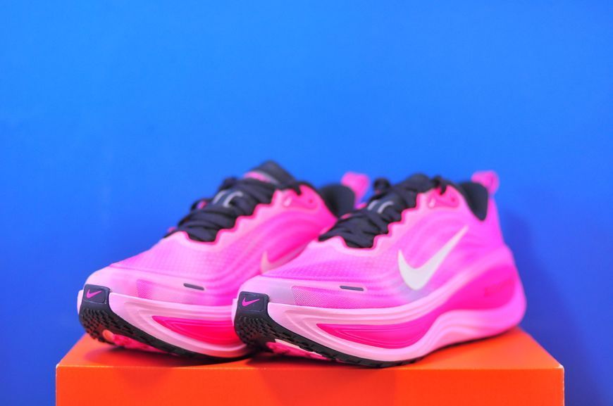 Кросівки Nike Vomero Plus IR8317-664 IR8317-664 фото