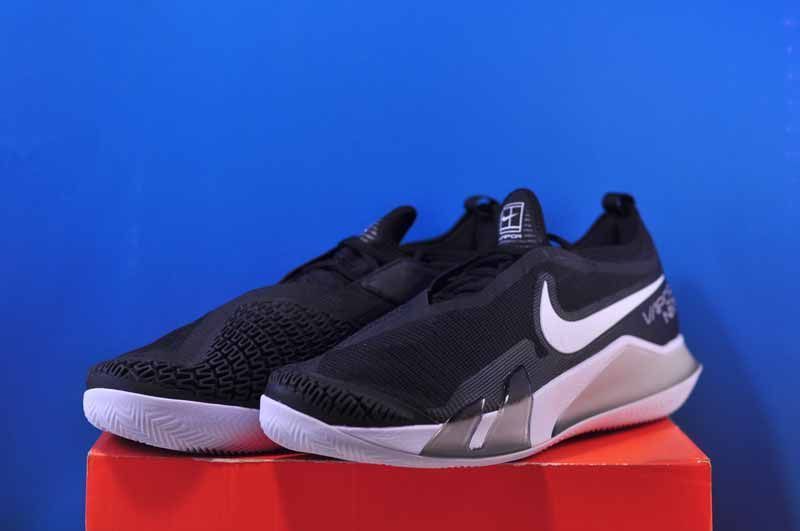 Кросівки Nike React Vapor NXT Clay CV0726-008 CV0726-008 фото
