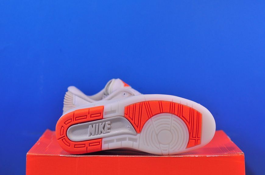 Кросівки Nike Air Jordan X Shelflife Air 2 Retro Low Sp White DV7128-110 DV7128-110 фото