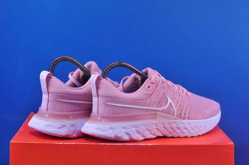 Кросівки Nike React Infinity Run Flyknit 2 CT2423-600 CT2423-600 фото