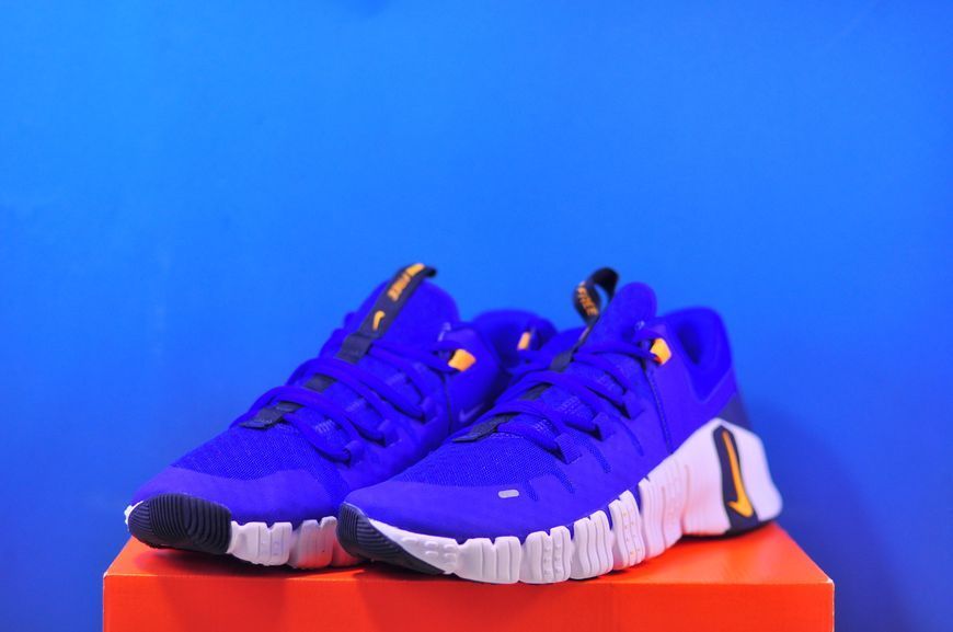 Кросівки Nike Free Metcon 5 DV3949-400 DV3949-400 фото