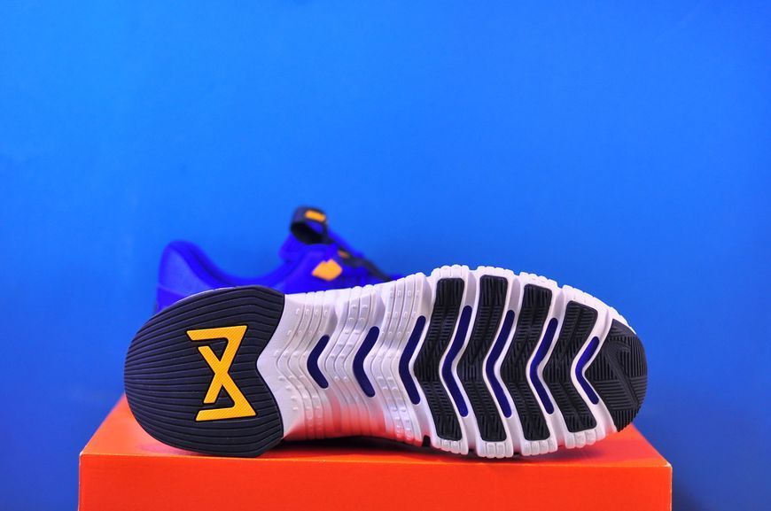 Кросівки Nike Free Metcon 5 DV3949-400 DV3949-400 фото