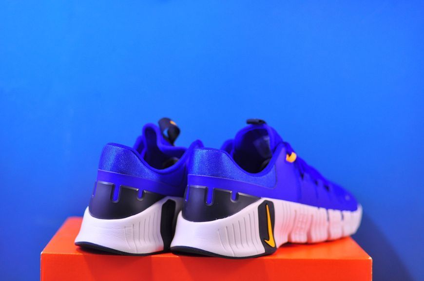 Кросівки Nike Free Metcon 5 DV3949-400 DV3949-400 фото
