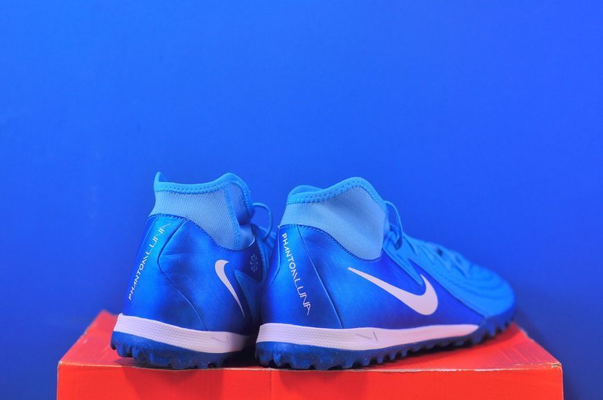 Сороканіжки Nike Phantom Luna II Academy TF FJ2566-400 FJ2566-400 фото