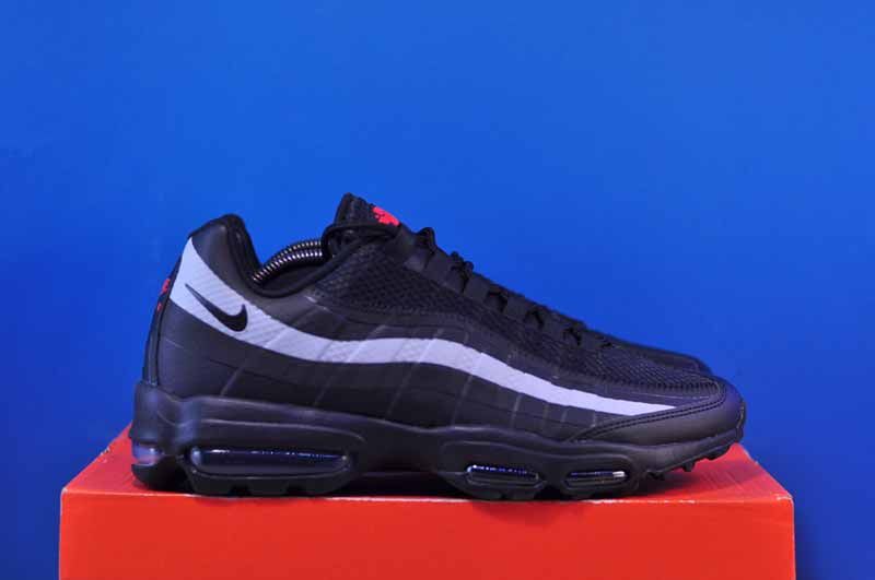 Кросівки Nike Air Max 95 Ultra FN7802-001 FN7802-001 фото