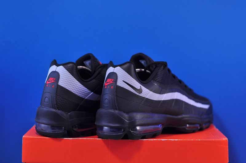 Кросівки Nike Air Max 95 Ultra FN7802-001 FN7802-001 фото