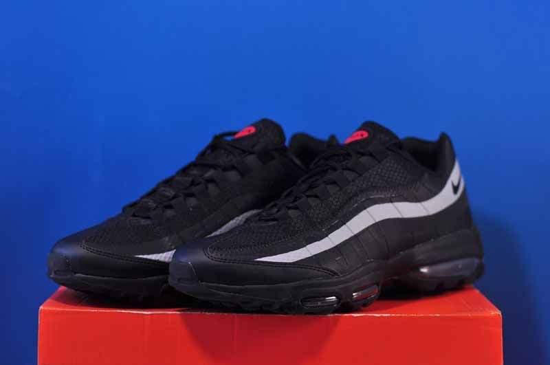 Кросівки Nike Air Max 95 Ultra FN7802-001 FN7802-001 фото