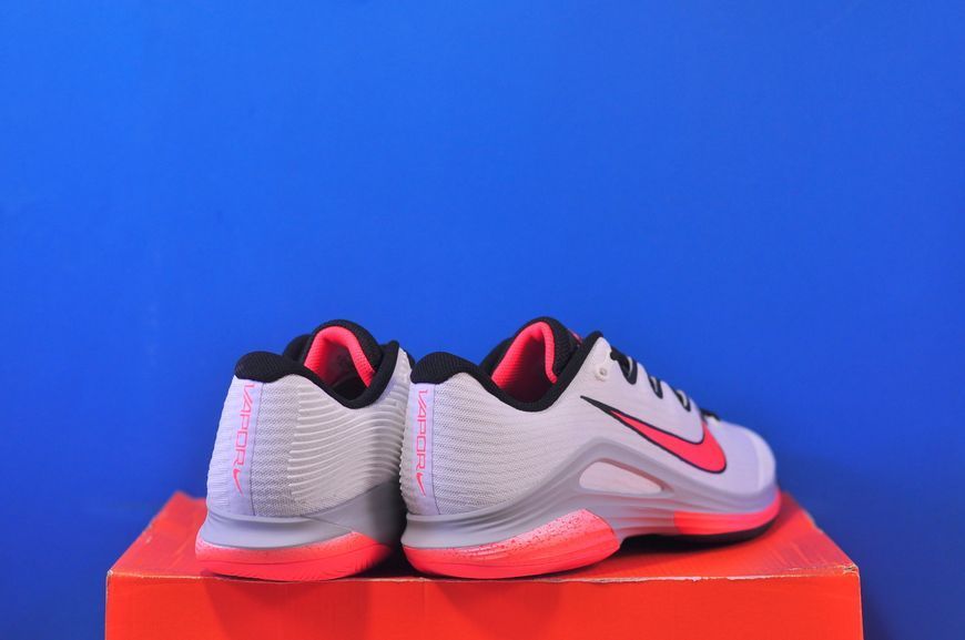 Кросівки Nike Vapor 12 Premium HC HV1449-100 HV1449-100 фото