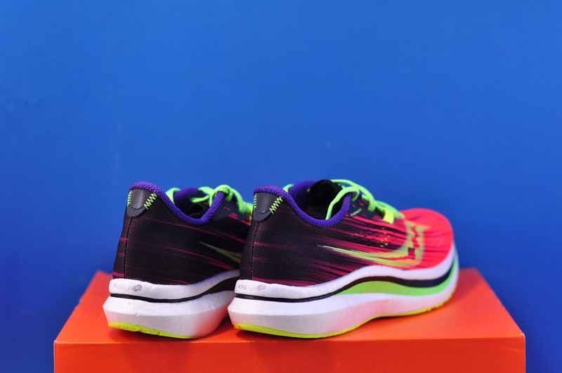 Кросівки Saucony Endorphin Pro 2 S20687-65 фото