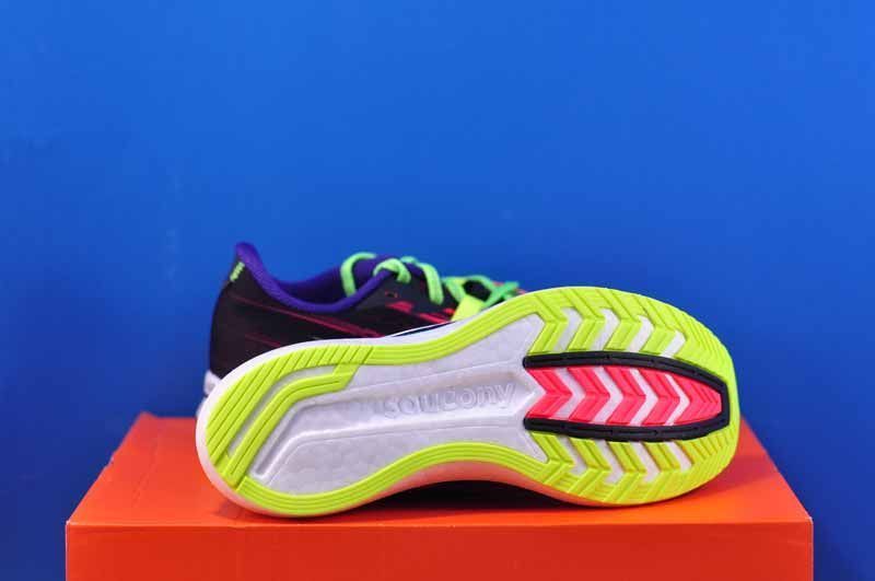 Кросівки Saucony Endorphin Pro 2 S20687-65 фото