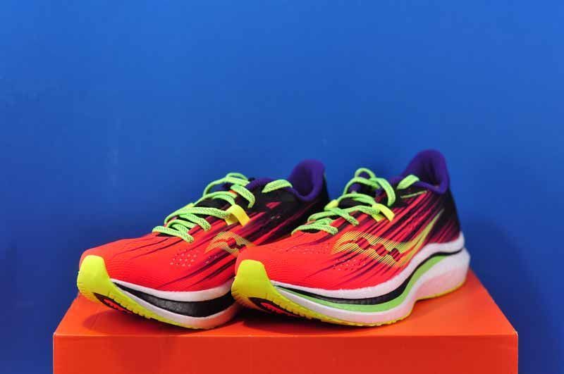 Кросівки Saucony Endorphin Pro 2 S20687-65 фото