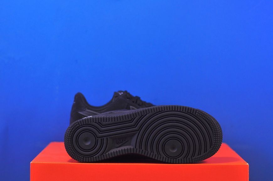 Кросівки Nike Air Force 1 07 Lv8 Black IQ0292-010 IQ0292-010 фото