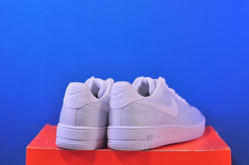 Кросівки Nike Air Force 1 Low Flyknit Triple White AV3042-100 AV3042-100 фото