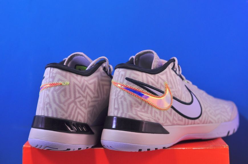 Кросівки Nike Lebron Nxxt Genisus Beige HF0712-005 HF0712-005 фото