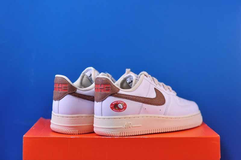 Кросівки Nike Air Force 1 Coconut DJ9943-101 фото