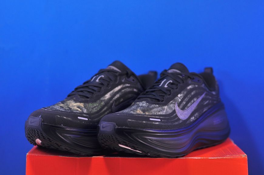 Кросівки Nike Vomero Plus IM3985-001 IM3985-001 фото