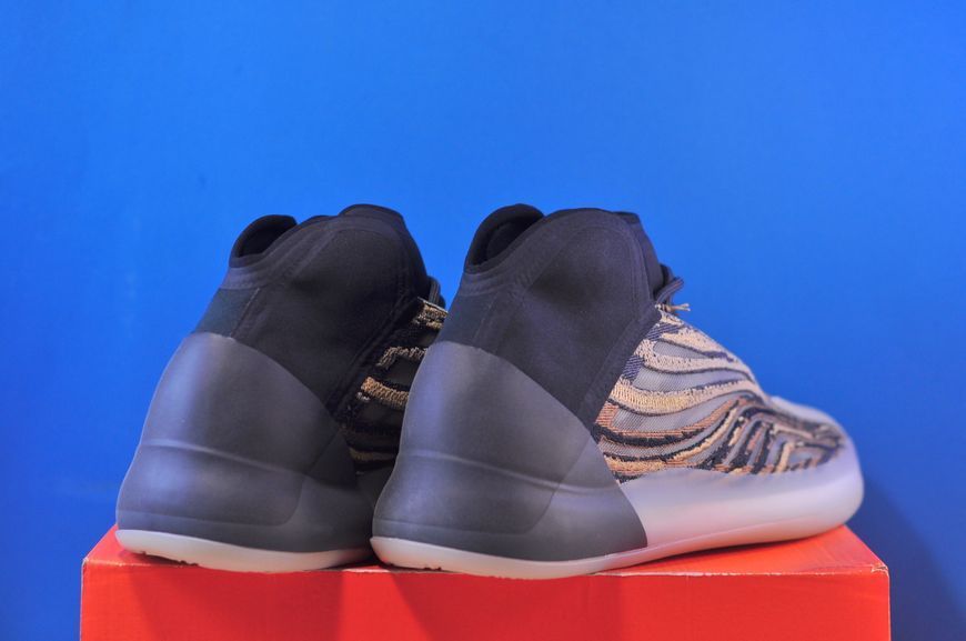 Кросівки Adidas Yeezy Quantum Brown/Black GX1331 фото