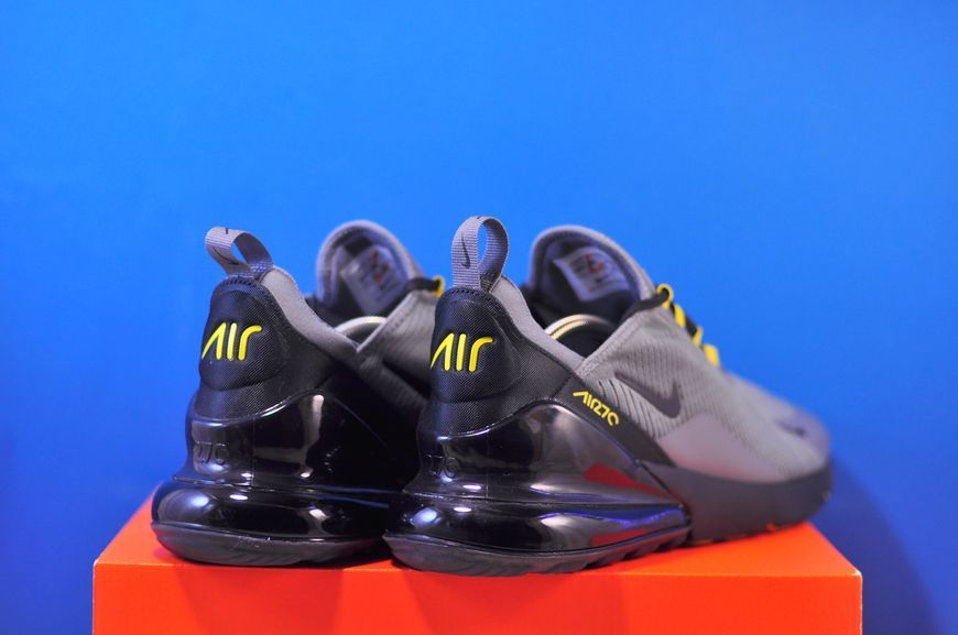 Кросівки Nike Air Max 270 IQ8027-900 IQ8027-900 фото