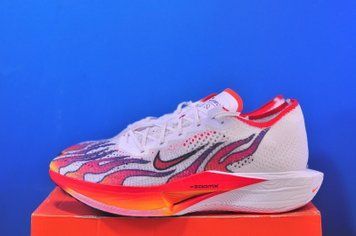 Кросівки Nike Zoomx Vaporfly Next% White/Red HQ3504-100 HQ3504-100 фото