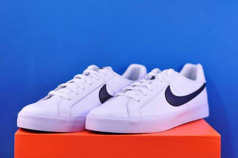 Кросівки Nike Court Royale Ac BQ4222-103 фото